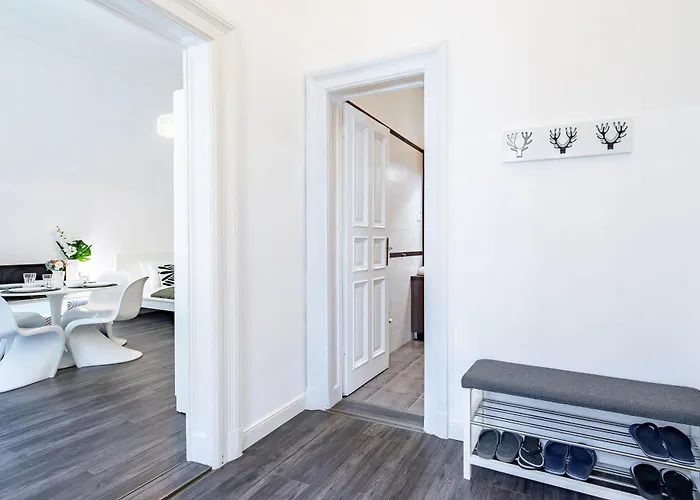 Extra - Large - Cozy * Budapest