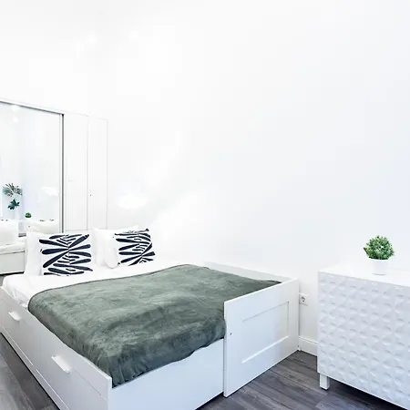 Extra - Large - Cozy * Budapest