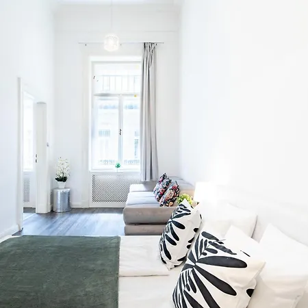 Extra - Large - Cozy * Budapest