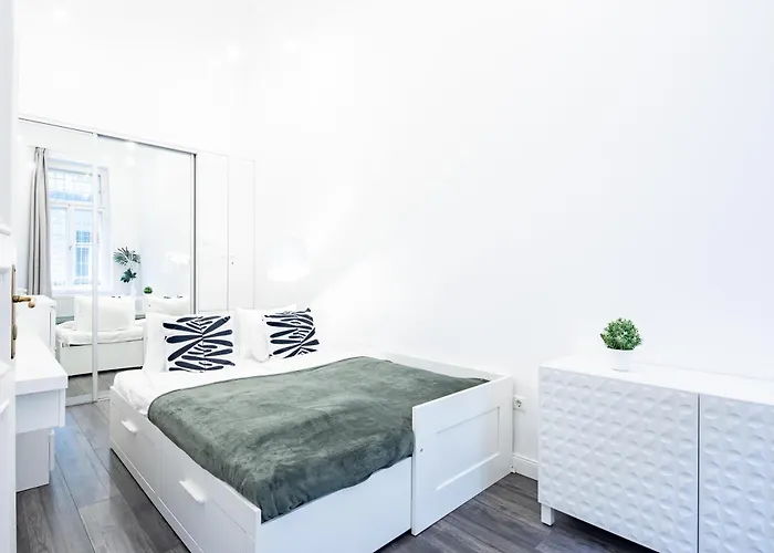 Extra - Large - Cozy * Budapest