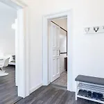 Extra - Large - Cozy * Budapest